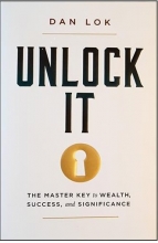 کتاب رمان انگلیسی آن قفل را باز کنید Unlock It : The Master Key to Wealth, Success, and Significance